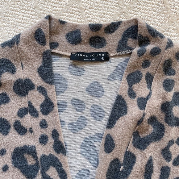 Super soft animal print cardigan - Picture 3 of 3